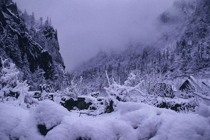 Os fortes ventos mudam o tempo sem notícia. Sol e nuvens duelam cotidianamente.