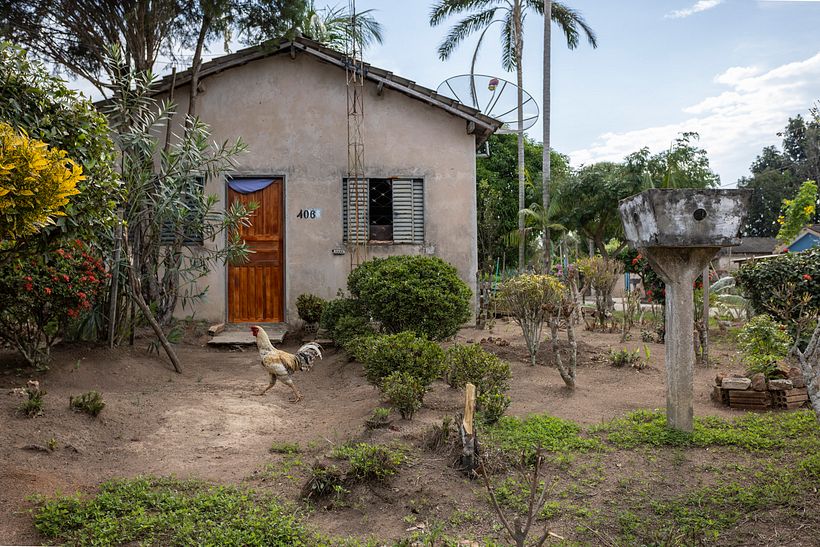Residência localizada na periferia de Paranaíta.