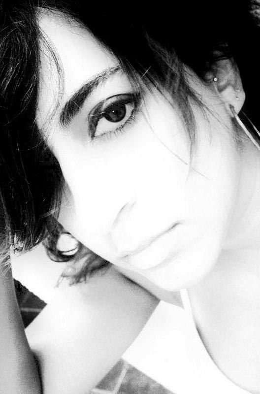 AUTORRETRATOS EM PRETO E BRANCO 2