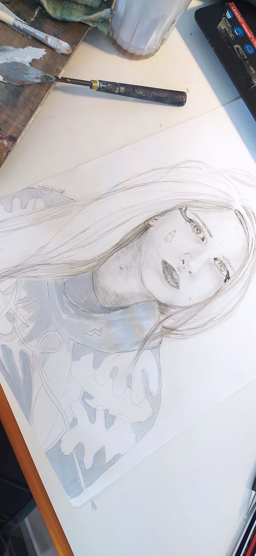 Mi Proyecto del curso: Retrato con lápiz, técnicas de color y Photoshop 3
