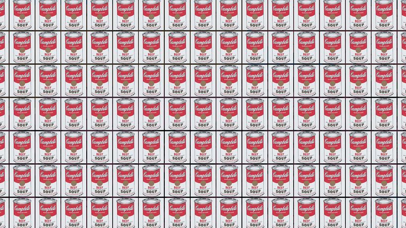 La production en masse de biens de consommation se reflète dans le style répétitif du pop art.