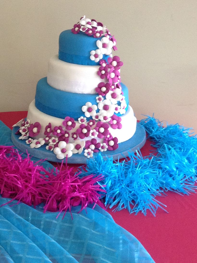 Mi Proyecto del curso: Flores de azúcar para cake design 3