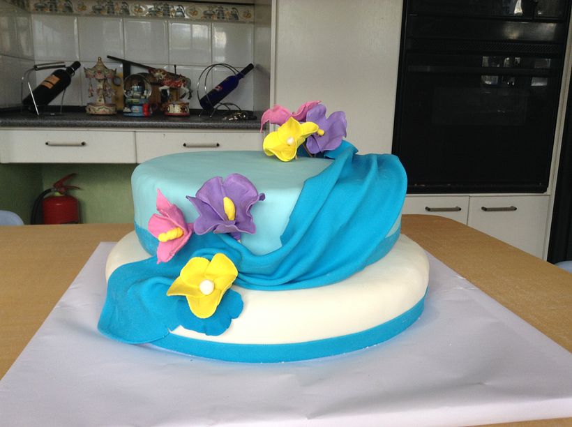 Mi Proyecto del curso: Flores de azúcar para cake design 8