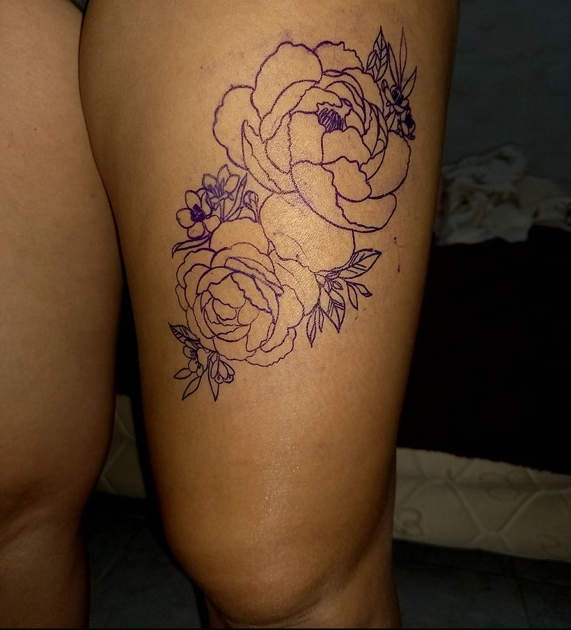 Mi Proyecto del curso: Tatuaje botánico con puntillismo 8