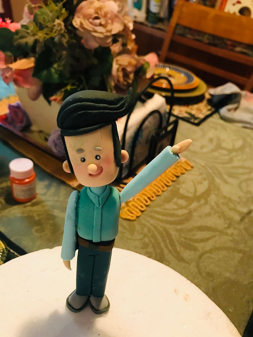 Mi Proyecto del curso: Modelado de personajes con pasta de azúcar 3