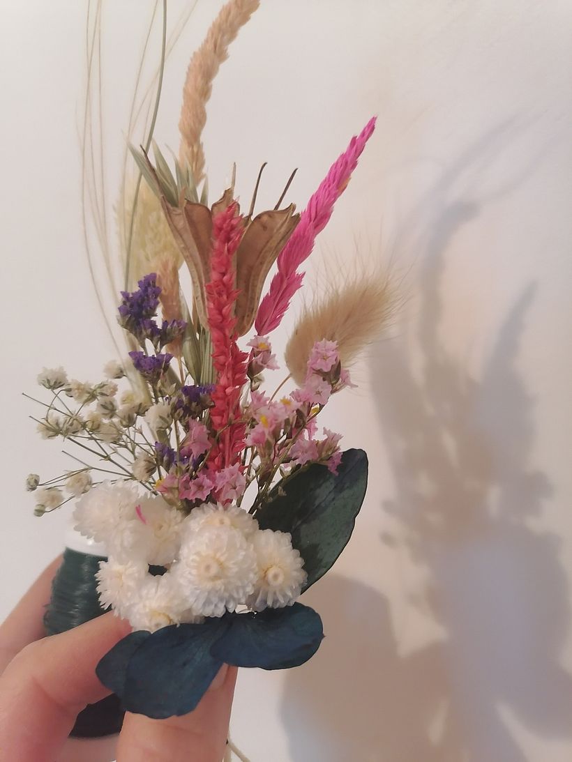 My project for course: Wreath Creation with Dried Flowers 7