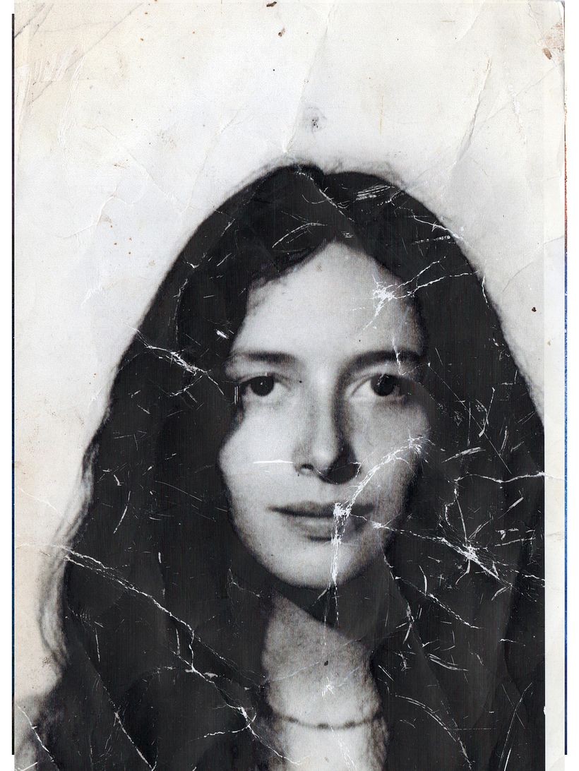 Mi Proyecto del curso: Retrato experimental: fusiona óleo, acrílico y pintura en spray  5