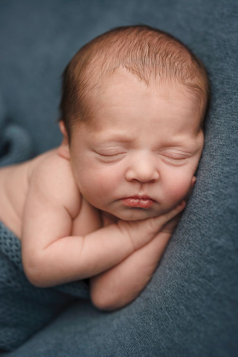 Newborn Session with a 7 Day Old Baby - Fotografia
