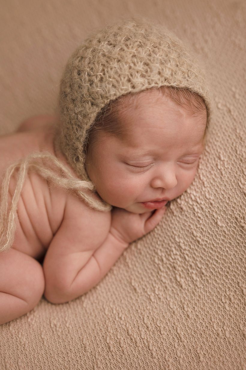Newborn Session with a 7 Day Old Baby - Fotografia