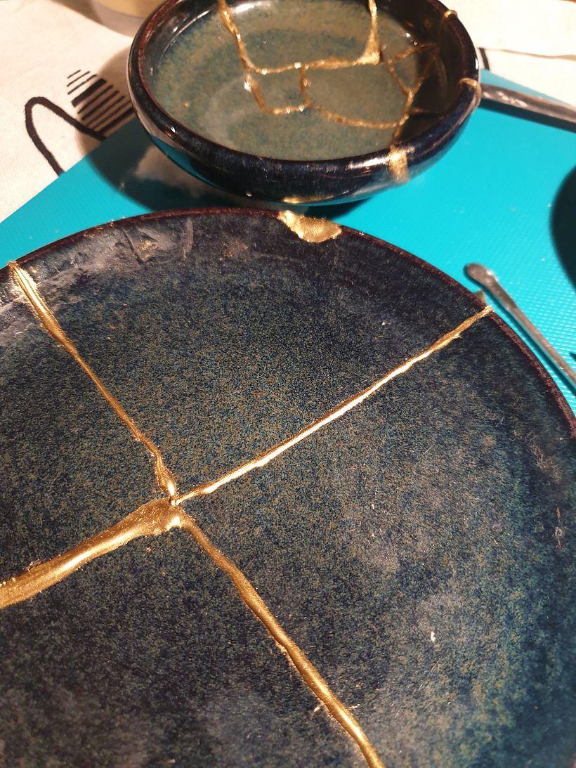 Meu projeto do curso: Introdução ao kintsugi: restaure suas cerâmicas com ouro 3