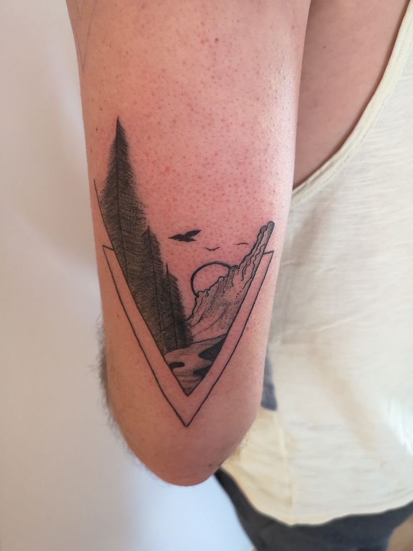 Las imagenes son recien hecho el tatuaje 