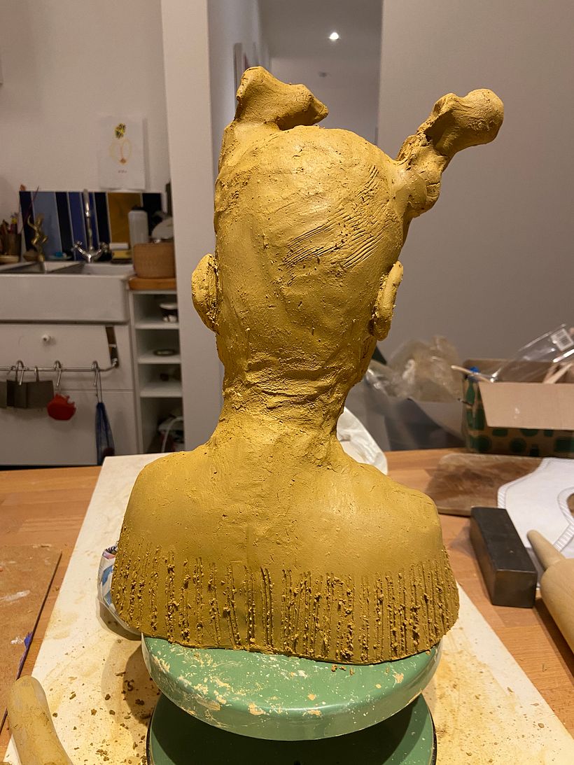 Mein Kursprojekt: Einführung in das Töpfern von figurativen Skulpturen 1