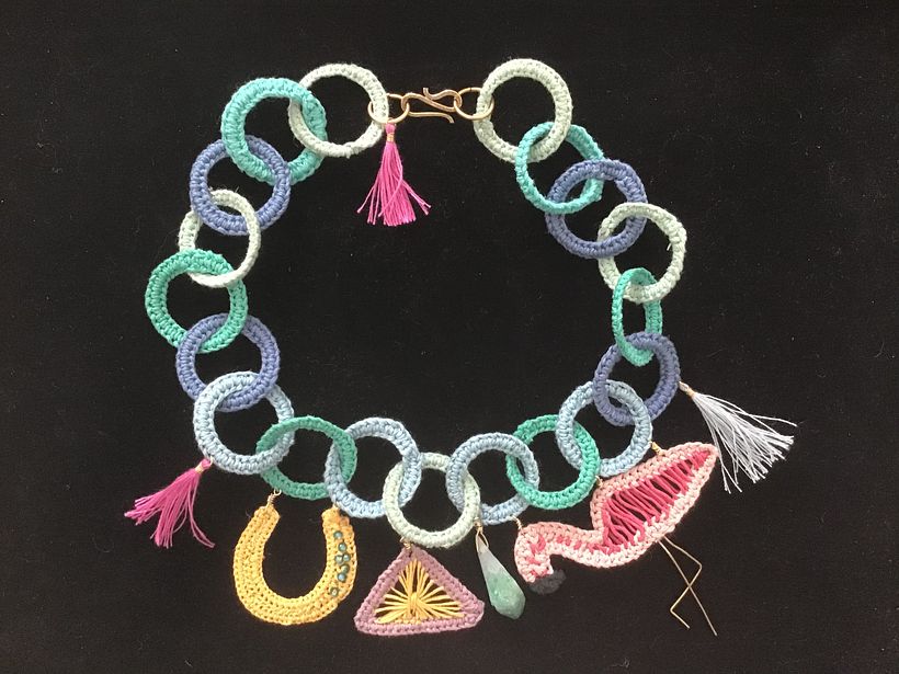 Mon projet du cours : Bijoux tissés en fibres naturelles 1