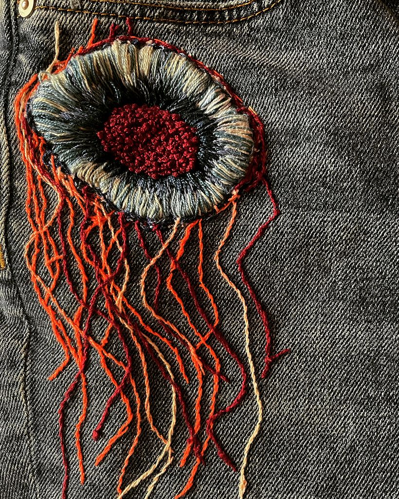Embroidery jeans
