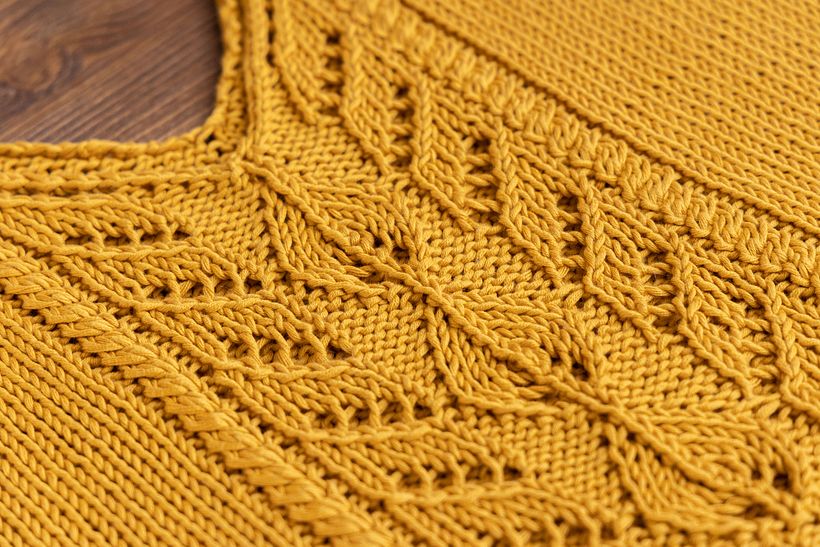 Top court jaune en maille ajourée - Dziewiarstwo Ręczne