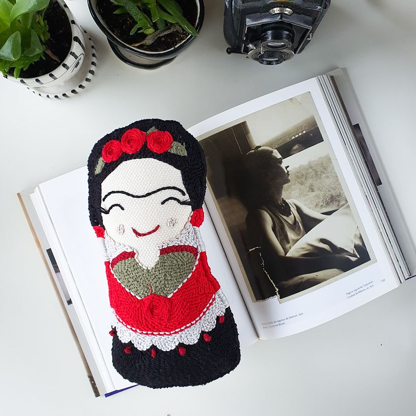 Frida doll