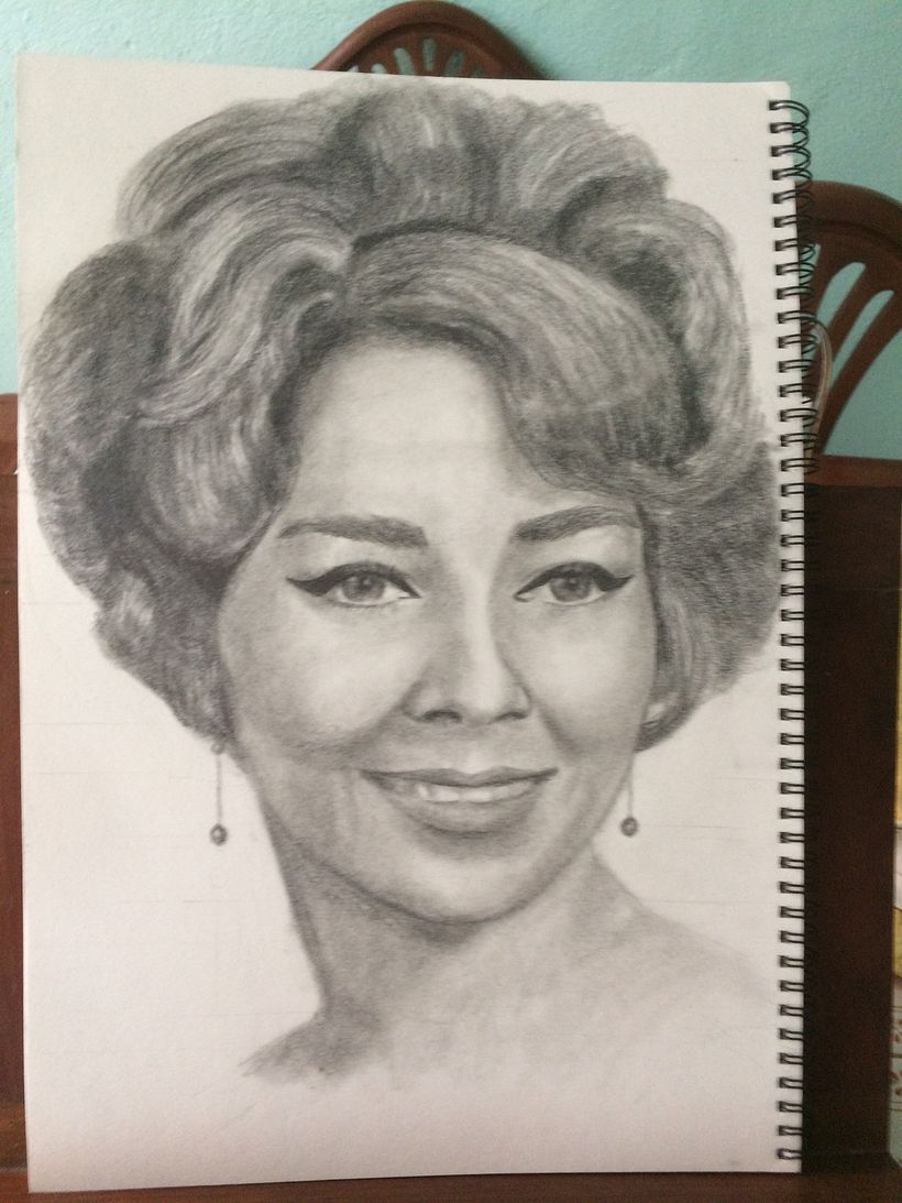 Mi Proyecto del curso: Retrato realista con lápiz de grafito 3