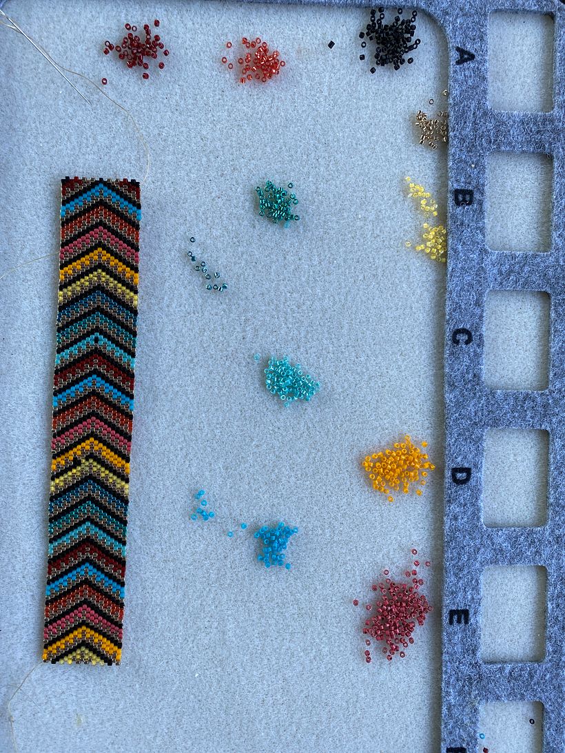 Mijn project van de cursus: Ontwerp geweven sieraden met kralen en elegante patronen 5