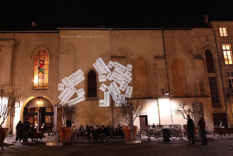Gravity on the facade at Utopia in Bordeaux (2009)