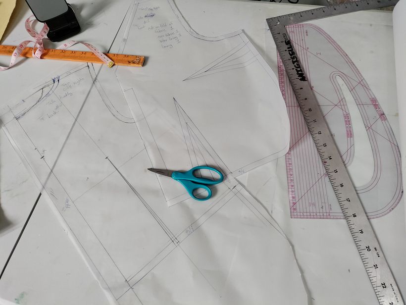 Mi Proyecto del curso: Creación de vestidos desde cero 4