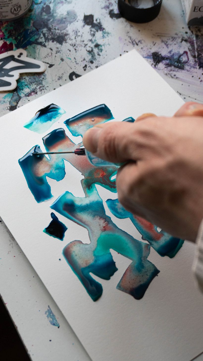 "Me vs" — Ink Diffusion Effect 2