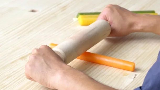 Tutoriel déco : Comment créer une bougie torsadée 12