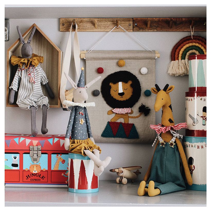 My first biggest collection of Circus travelling actors 