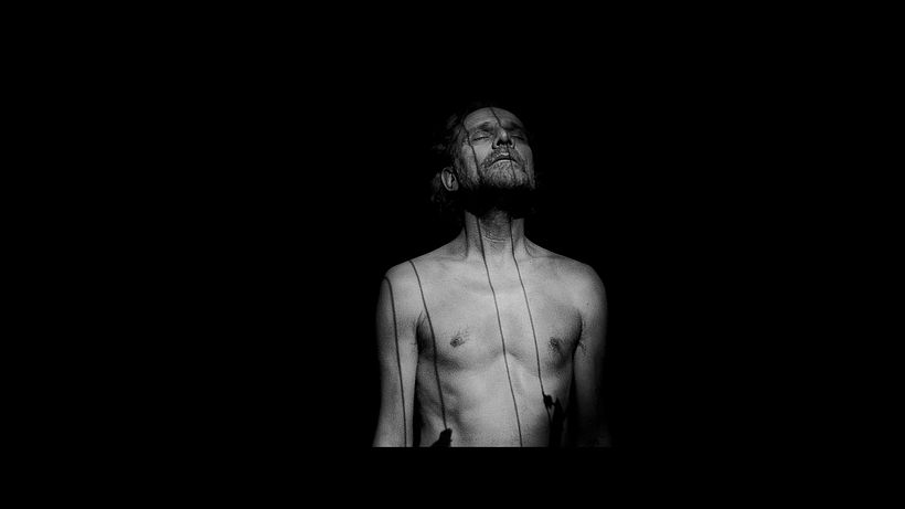 I AM THE DARK 10