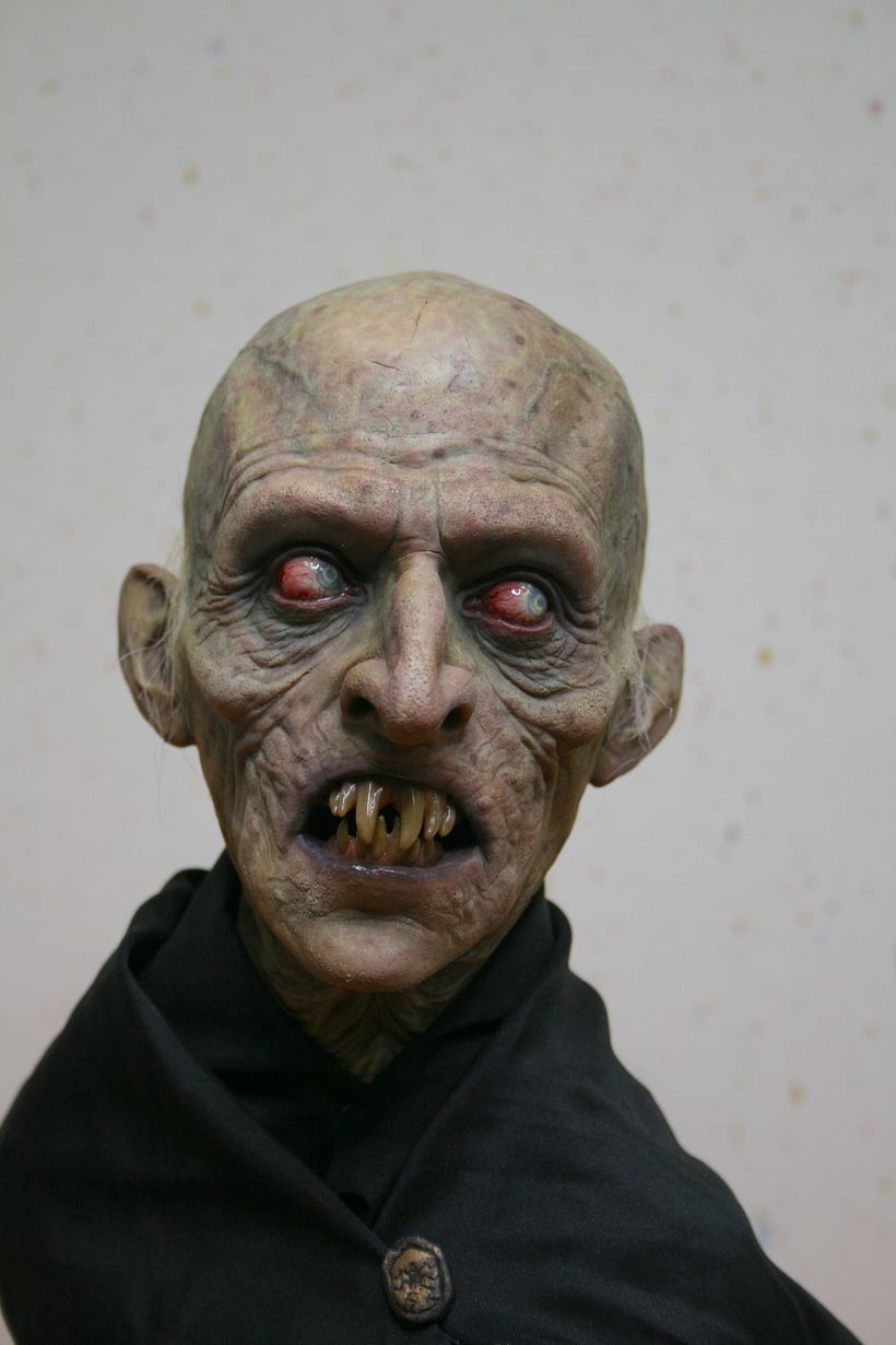 Nosferatu Bust 12