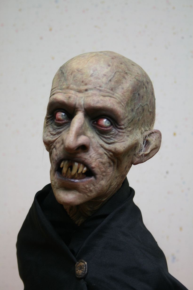 Nosferatu Bust 13