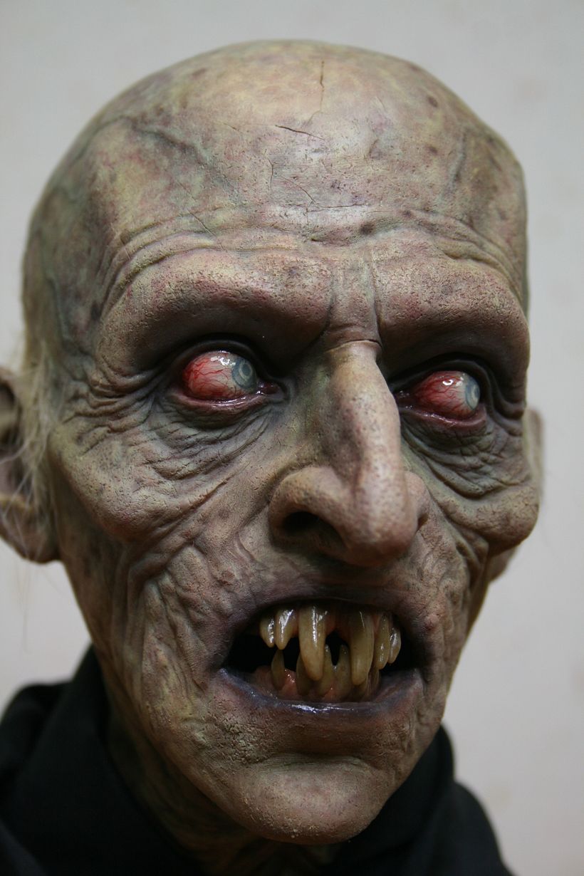 Nosferatu Bust 16