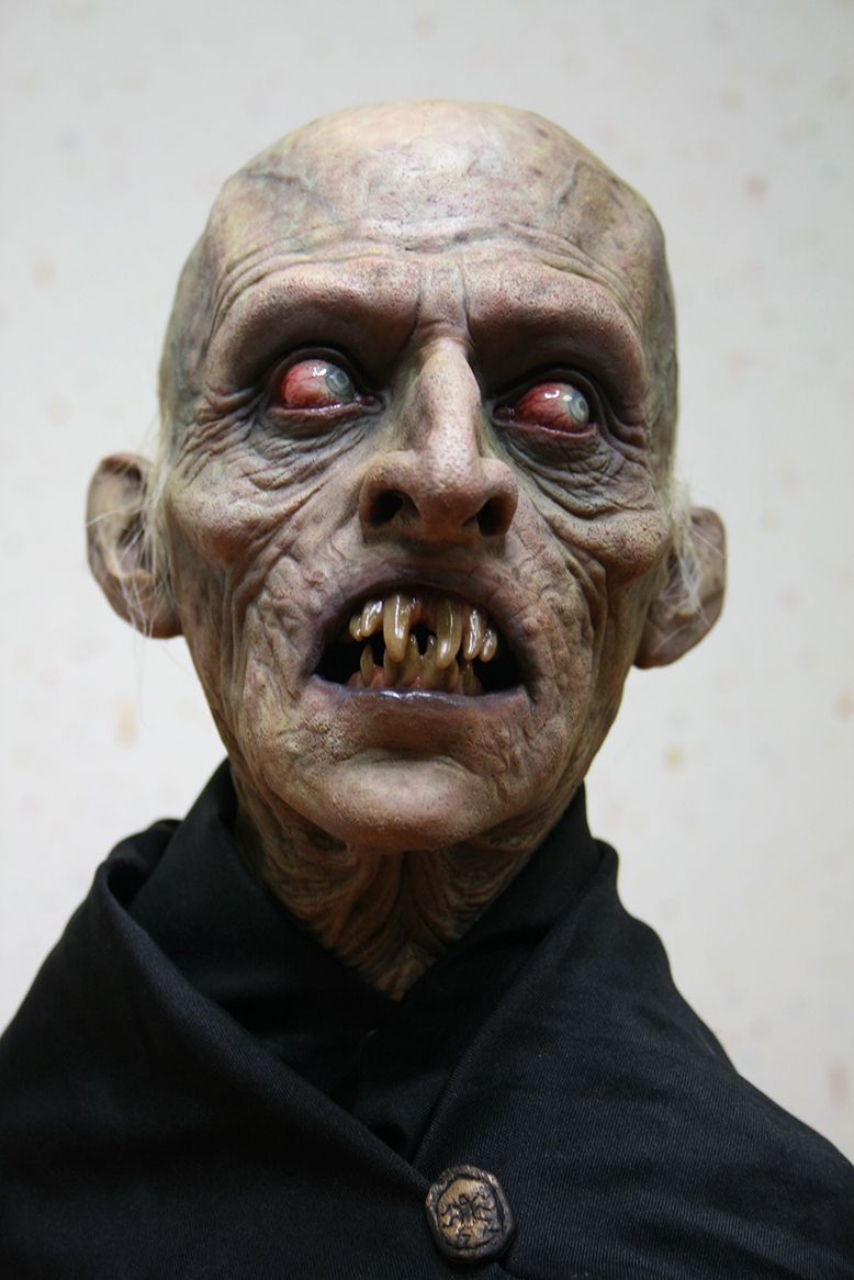 Nosferatu Bust 2