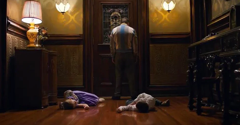 This shot set inside the Creel House directly imitates a scene with Grady Twins from "The Shining".