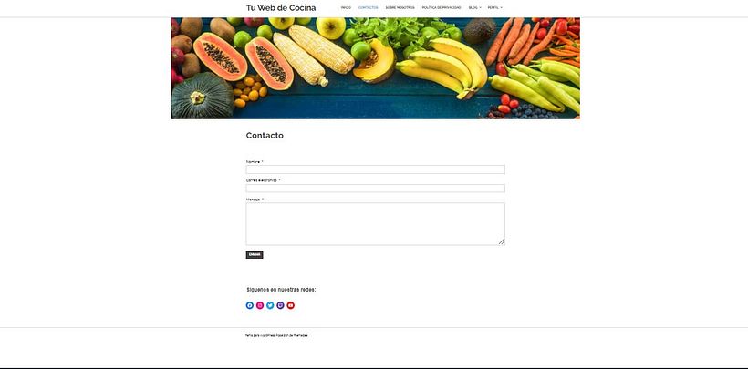 Opcion de contacto junto a los iconos de las redes sociales