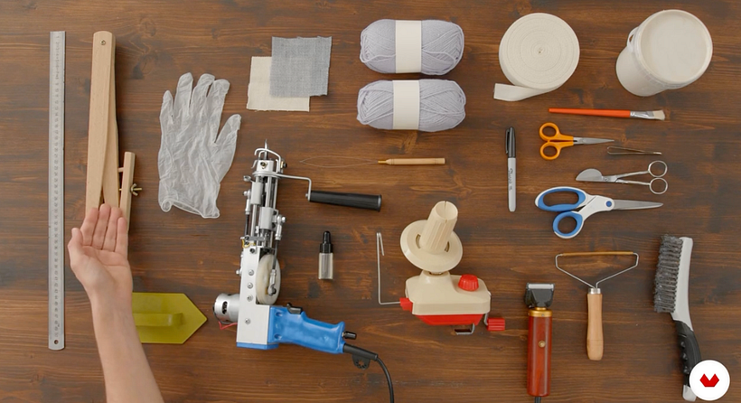 Le matériel nécessaire pour suivre le cours Technique du tufting pour la création de tapis d’Atelier Paolo.