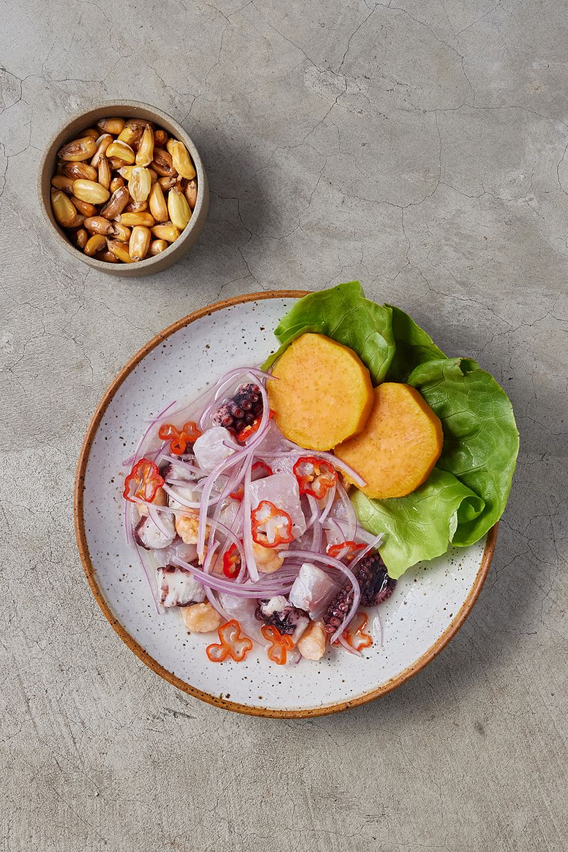 Ceviche Mixto - Luz artificial