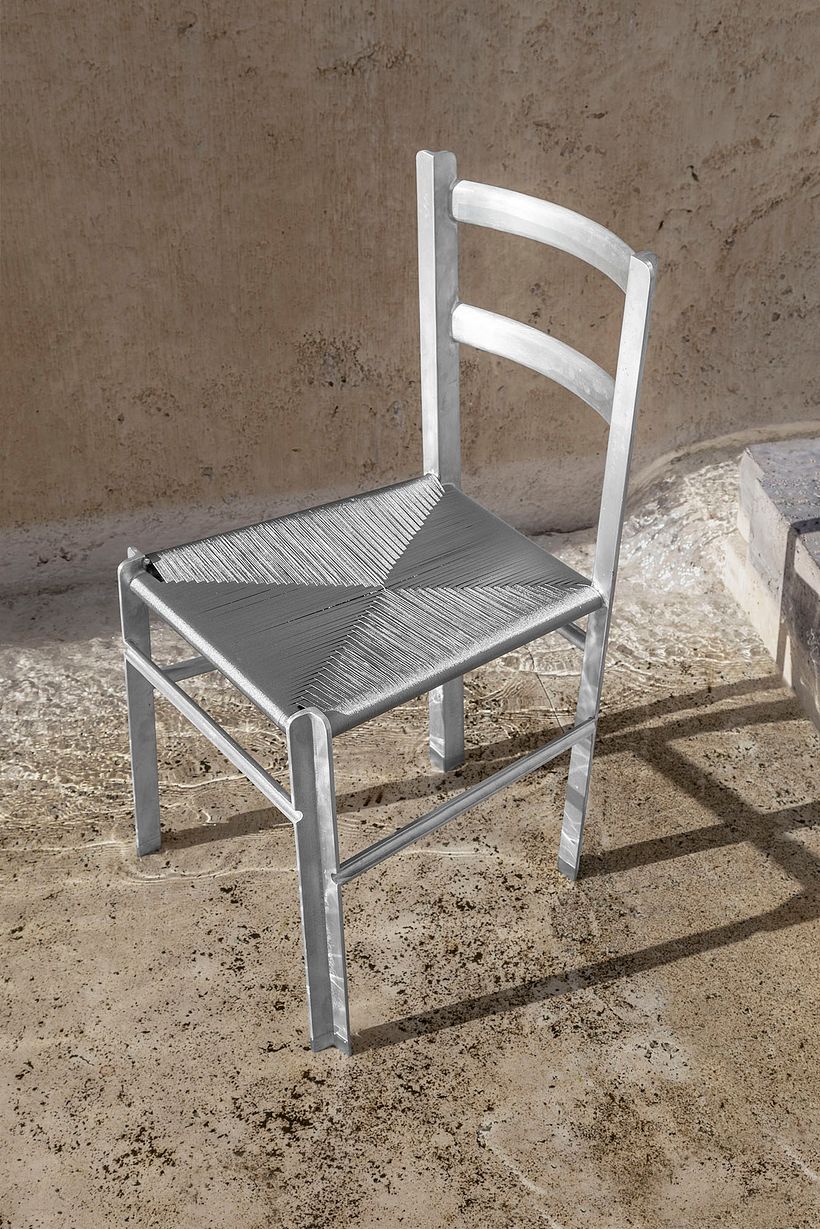 Sedia in acciaio fuso, intrecciata con filo di acciaio inox 2 mm