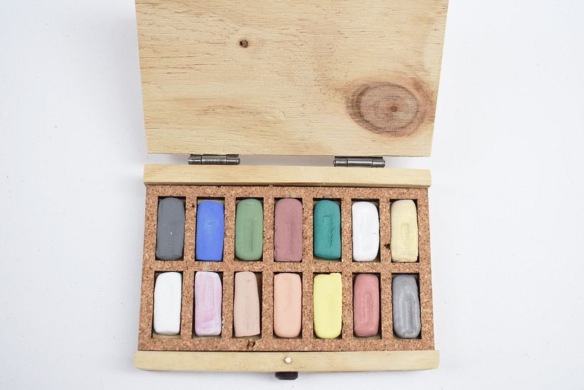 Los pasteles estas elaborados con Pigmentos laca botánicos y pigmentos térreos arcillosos.