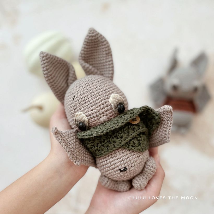 VICTOR the bat 1