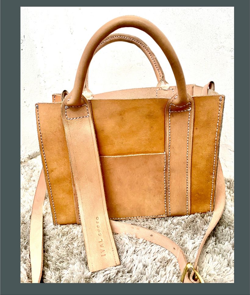 Mi proyecto del curso: Creación de bolsos de cuero artesanales para principiantes 3