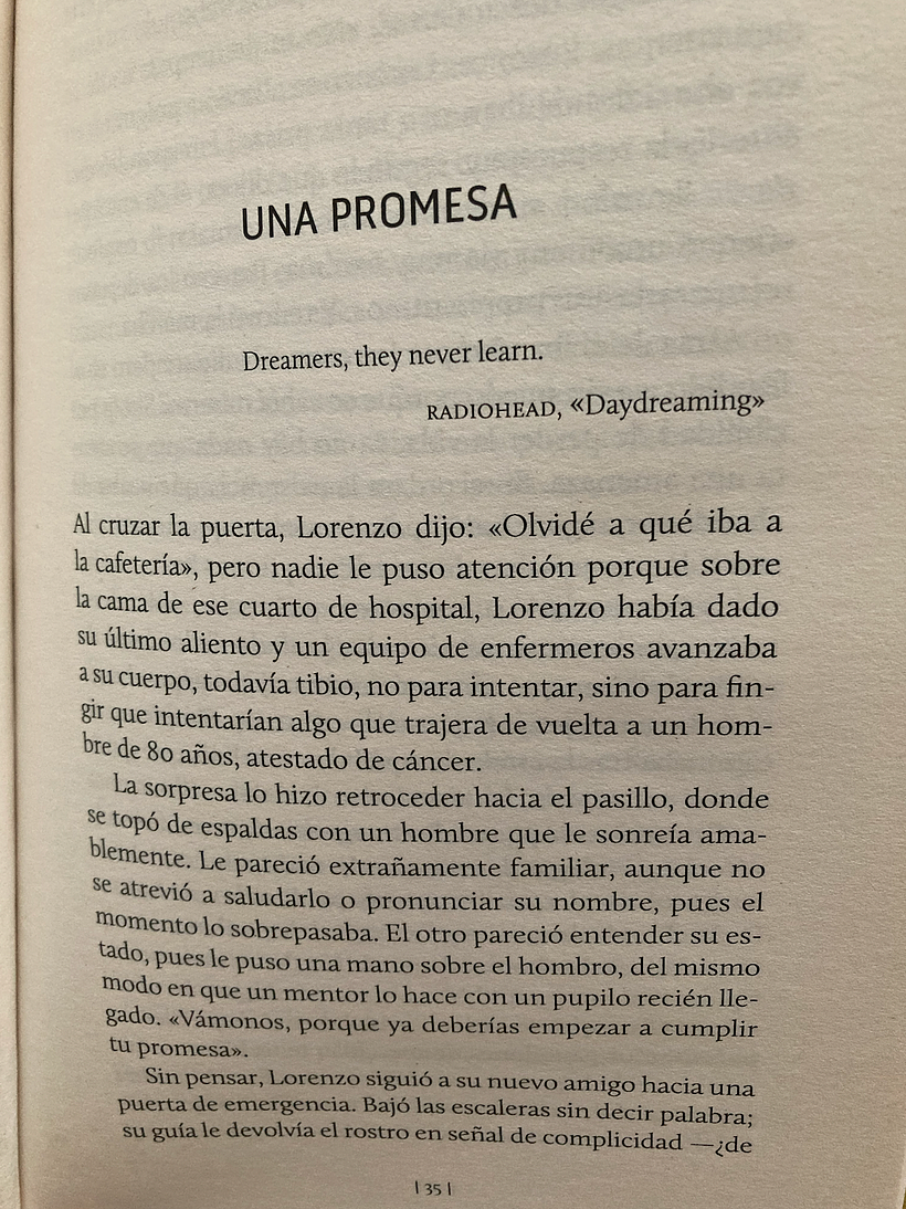 Inicio del cuento «Una promesa» del libro El triunfo de la memoria