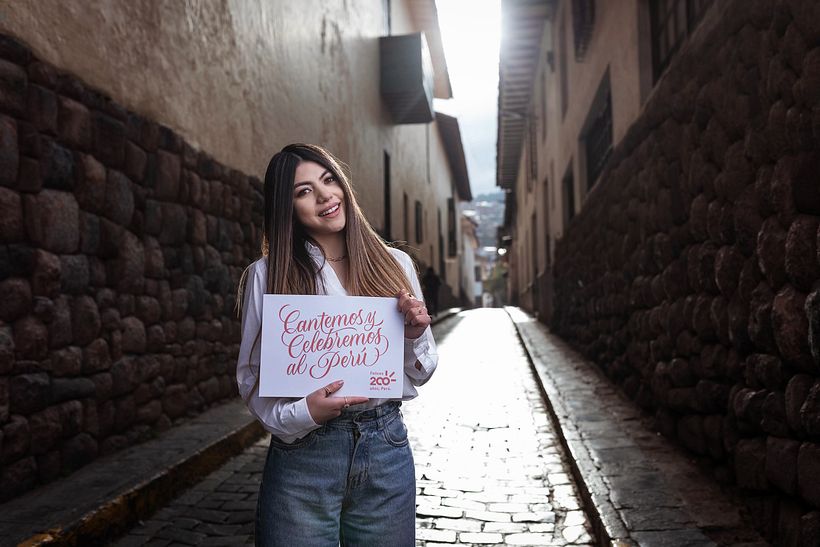 Cantemos y celebremos al Perú - Claro 3