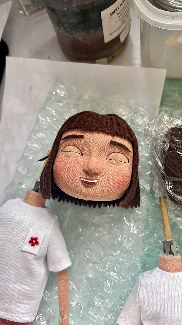 Magnetic paper brows.