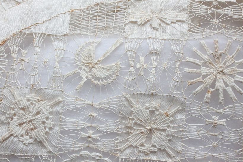 Inspiration derrière la technique : 'jours de Cilaos' ici travaillé sur un couvre-théière en tissu ananas.
