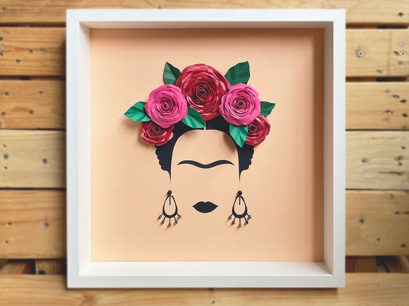 In questo progetto la carta viene utilizzata per rappresentare Frida Kahlo.