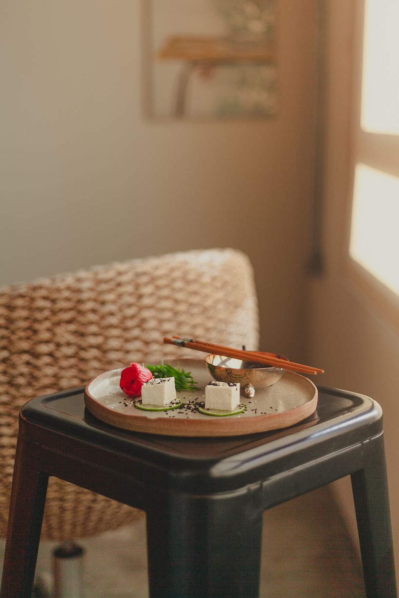ENTRADA // tofu, fresquinho, em cubos. só ele. 🥢
