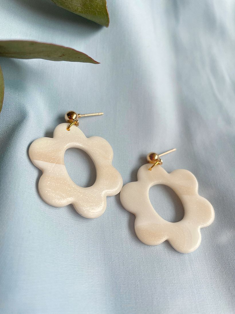 Simple floral earrings for a Bridal shoot