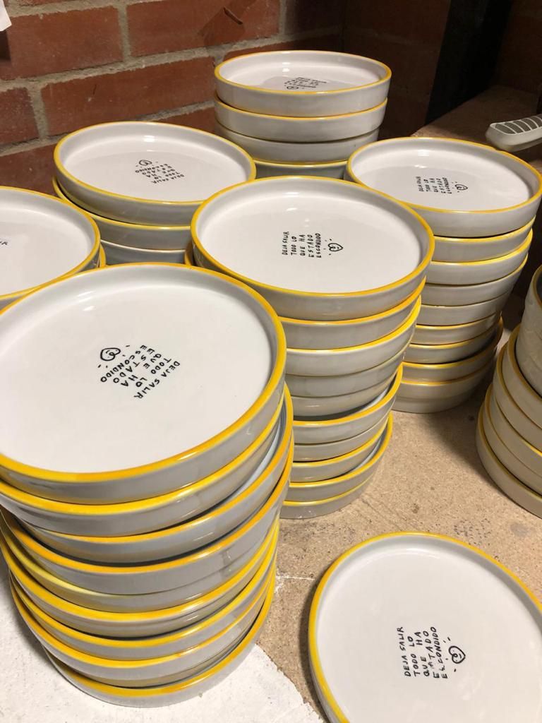 Vajilla Amalia Andrade para Falabella 3