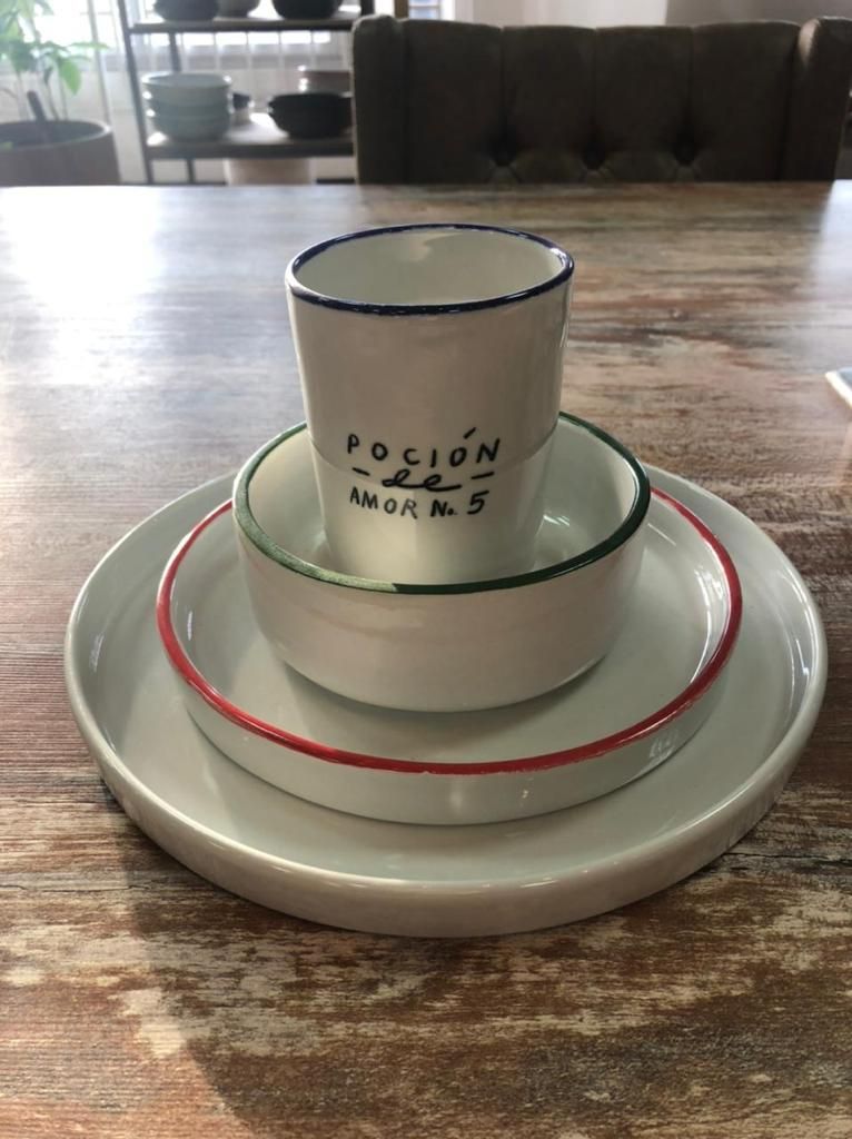 Vajilla Amalia Andrade para Falabella 6