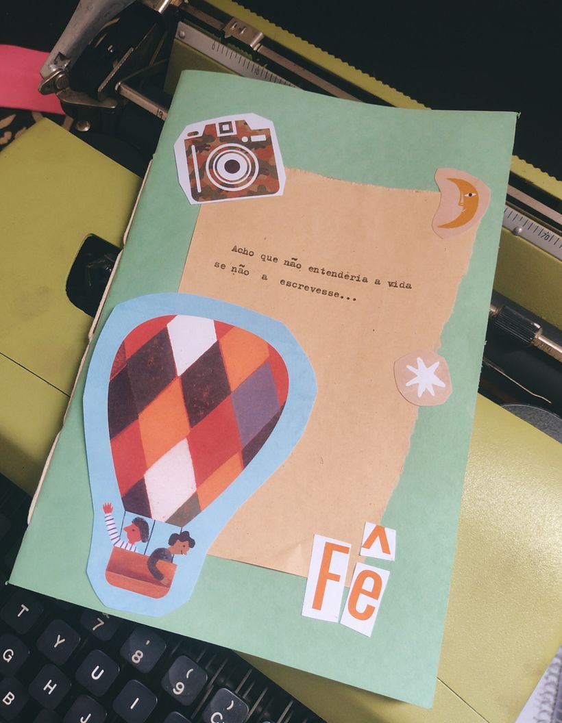 Meu primeiro caderno artesanal de inspirações para o desenvolvimento da minha escrita.